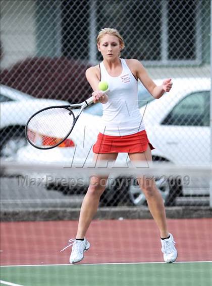 Thumbnail 3 in Stanwood @ Marysville-Pilchuck photogallery.