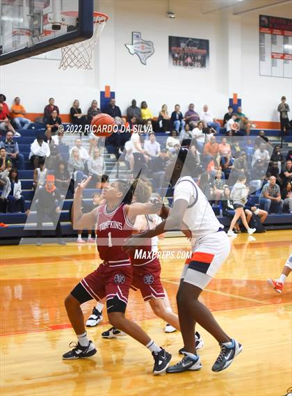 Thumbnail 2 in Seven Lakes vs Tompkins photogallery.