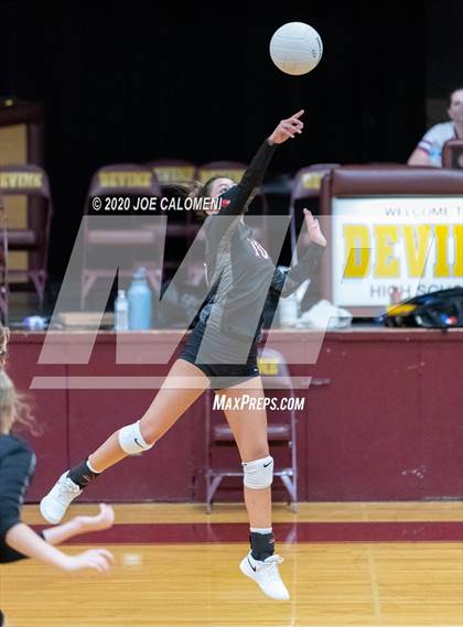 Thumbnail 1 in Poteet vs Ingram Moore photogallery.