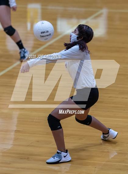 Thumbnail 2 in Poteet vs Ingram Moore photogallery.