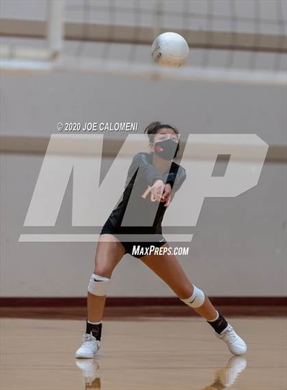 Thumbnail 3 in Poteet vs Ingram Moore photogallery.