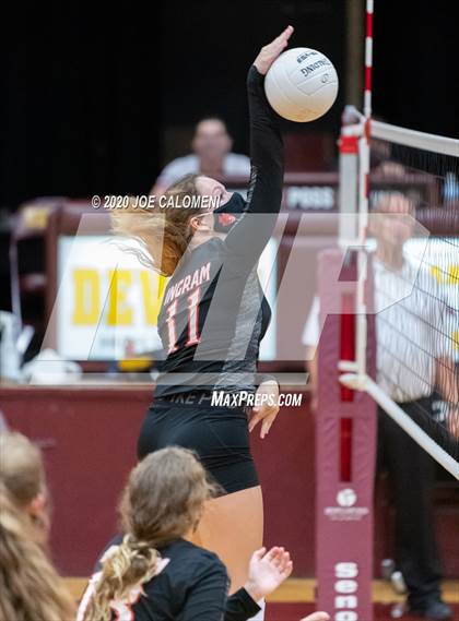 Thumbnail 3 in Poteet vs Ingram Moore photogallery.