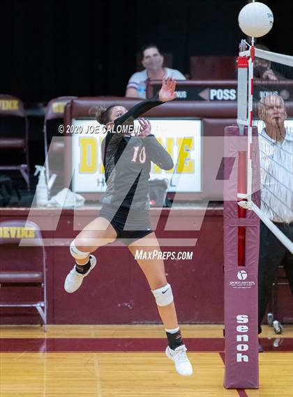 Thumbnail 3 in Poteet vs Ingram Moore photogallery.