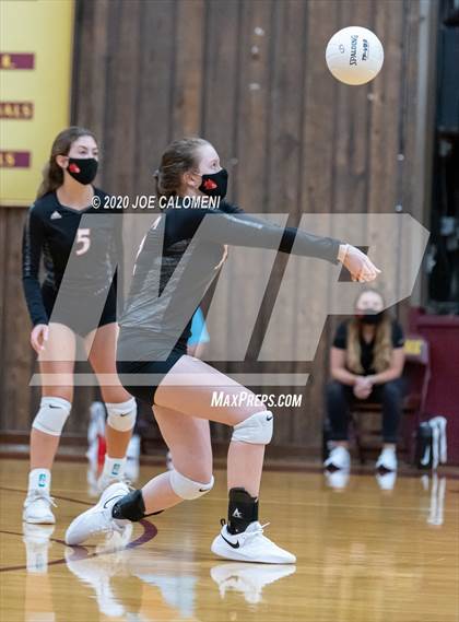 Thumbnail 3 in Poteet vs Ingram Moore photogallery.