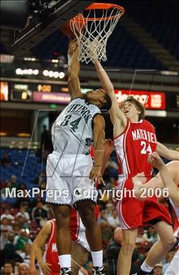 Thumbnail 2 in Mater Dei vs. Palo Alto (CIF State D2 Final) photogallery.