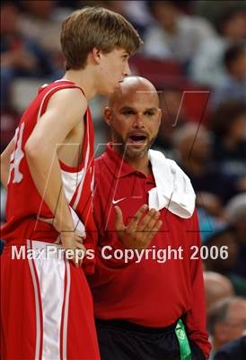 Thumbnail 3 in Mater Dei vs. Palo Alto (CIF State D2 Final) photogallery.