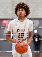 Photo from the gallery "Harvard-Westlake vs. Crean Lutheran (Nike Extravaganza)"