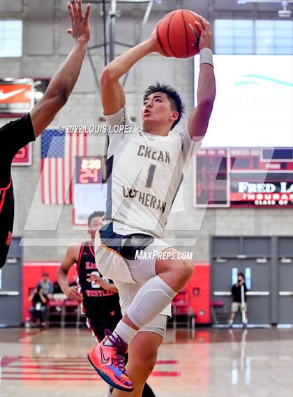 Thumbnail 1 in Harvard-Westlake vs. Crean Lutheran (Nike Extravaganza) photogallery.
