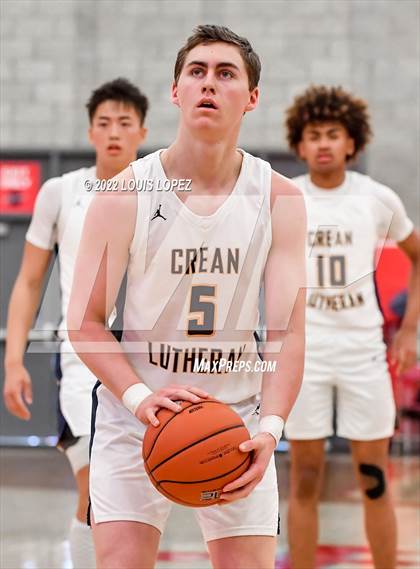 Thumbnail 2 in Harvard-Westlake vs. Crean Lutheran (Nike Extravaganza) photogallery.
