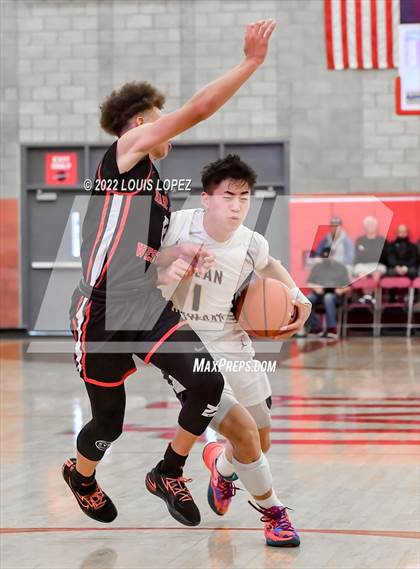 Thumbnail 2 in Harvard-Westlake vs. Crean Lutheran (Nike Extravaganza) photogallery.