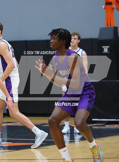 Thumbnail 2 in Gainesville vs. Guerin Catholic photogallery.