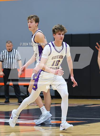 Thumbnail 2 in Gainesville vs. Guerin Catholic photogallery.