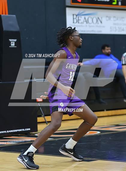 Thumbnail 2 in Gainesville vs. Guerin Catholic photogallery.