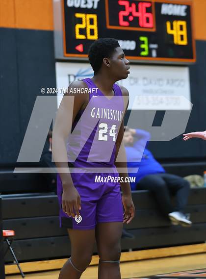 Thumbnail 3 in Gainesville vs. Guerin Catholic photogallery.