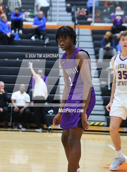 Thumbnail 3 in Gainesville vs. Guerin Catholic photogallery.
