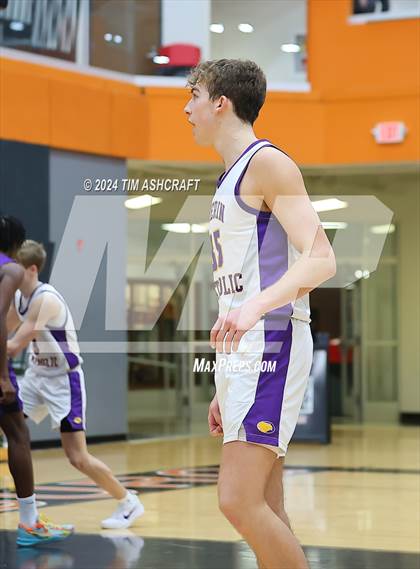 Thumbnail 1 in Gainesville vs. Guerin Catholic photogallery.