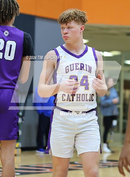 Thumbnail 3 in Gainesville vs. Guerin Catholic photogallery.