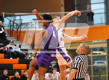 Thumbnail 3 in Gainesville vs. Guerin Catholic photogallery.