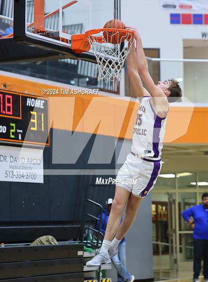 Thumbnail 3 in Gainesville vs. Guerin Catholic photogallery.