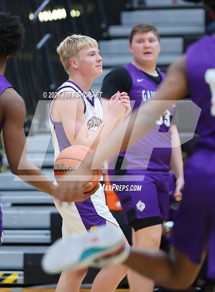 Thumbnail 1 in Gainesville vs. Guerin Catholic photogallery.