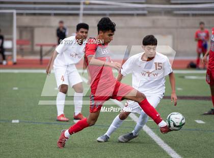 Thumbnail 2 in Lee [Robert E.] vs White (North Texas Elite Showcase) photogallery.