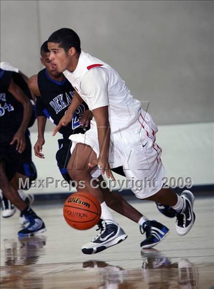 Thumbnail 2 in Dekaney vs. Taft (McDonalds Texas Invitational) photogallery.