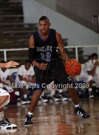 Thumbnail 2 in Dekaney vs. Taft (McDonalds Texas Invitational) photogallery.