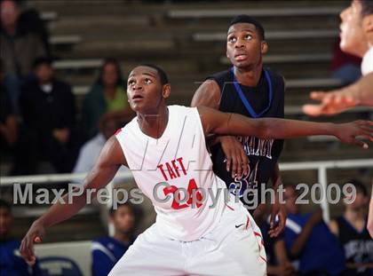 Thumbnail 2 in Dekaney vs. Taft (McDonalds Texas Invitational) photogallery.