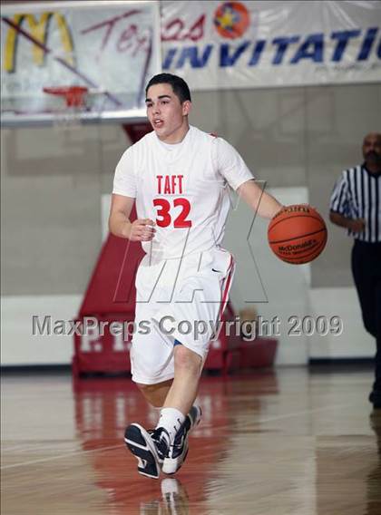 Thumbnail 3 in Dekaney vs. Taft (McDonalds Texas Invitational) photogallery.