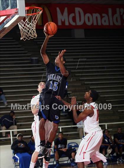 Thumbnail 3 in Dekaney vs. Taft (McDonalds Texas Invitational) photogallery.