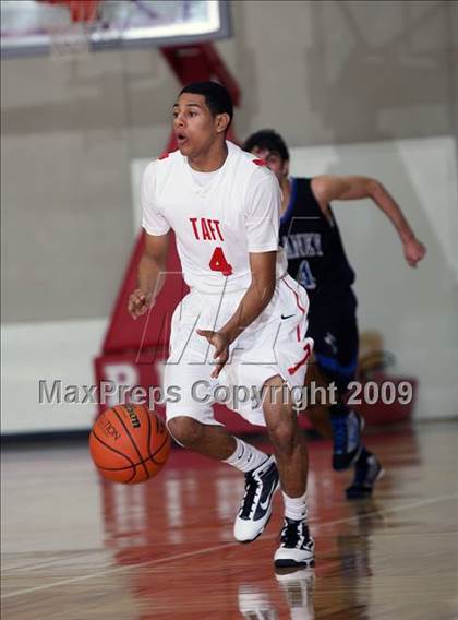 Thumbnail 2 in Dekaney vs. Taft (McDonalds Texas Invitational) photogallery.