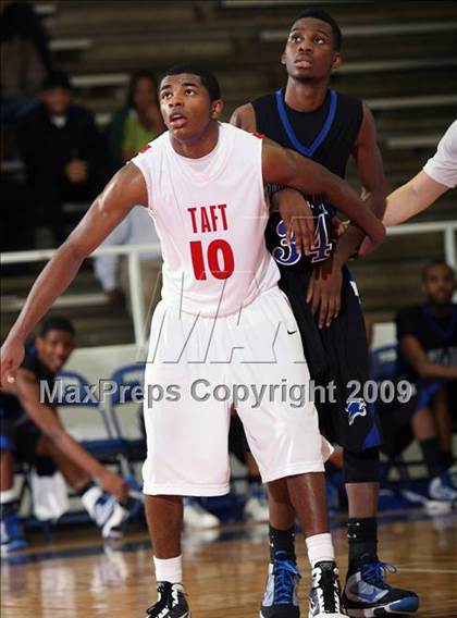 Thumbnail 1 in Dekaney vs. Taft (McDonalds Texas Invitational) photogallery.