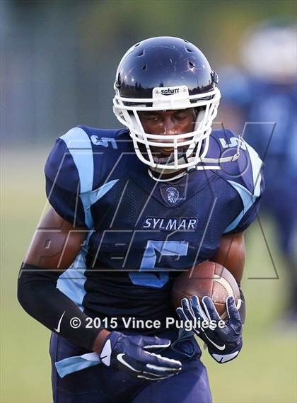 Thumbnail 3 in Crespi @ Sylmar photogallery.