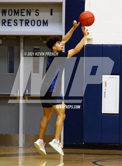 Thumbnail 1 in Greenway vs O'Conner (Sunnyslope Hoopsgiving Tournament) photogallery.