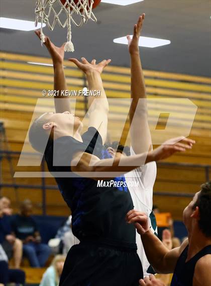 Thumbnail 3 in Greenway vs O'Conner (Sunnyslope Hoopsgiving Tournament) photogallery.