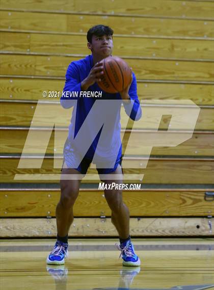 Thumbnail 1 in Greenway vs O'Conner (Sunnyslope Hoopsgiving Tournament) photogallery.