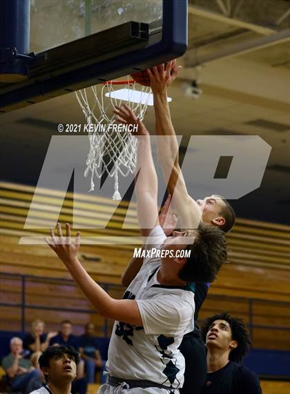 Thumbnail 1 in Greenway vs O'Conner (Sunnyslope Hoopsgiving Tournament) photogallery.