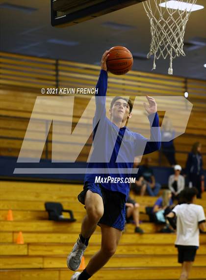 Thumbnail 2 in Greenway vs O'Conner (Sunnyslope Hoopsgiving Tournament) photogallery.