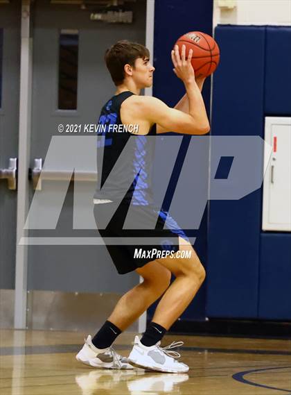Thumbnail 1 in Greenway vs O'Conner (Sunnyslope Hoopsgiving Tournament) photogallery.