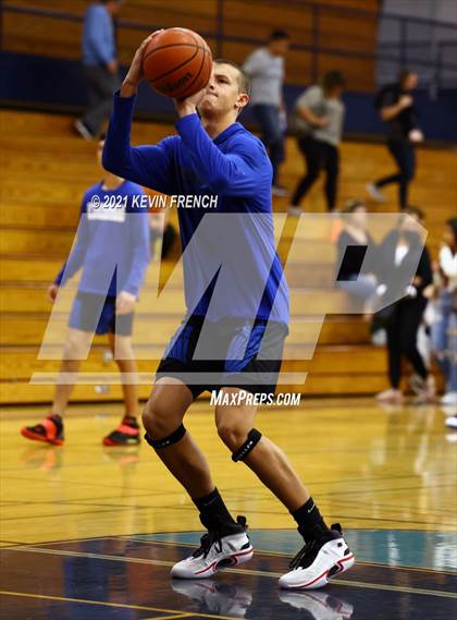 Thumbnail 1 in Greenway vs O'Conner (Sunnyslope Hoopsgiving Tournament) photogallery.