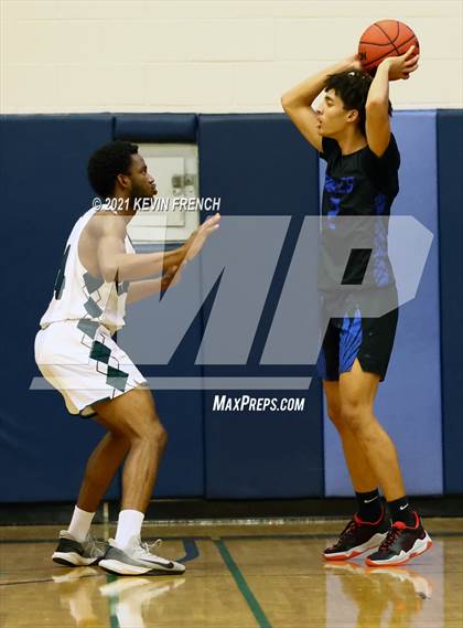 Thumbnail 2 in Greenway vs O'Conner (Sunnyslope Hoopsgiving Tournament) photogallery.