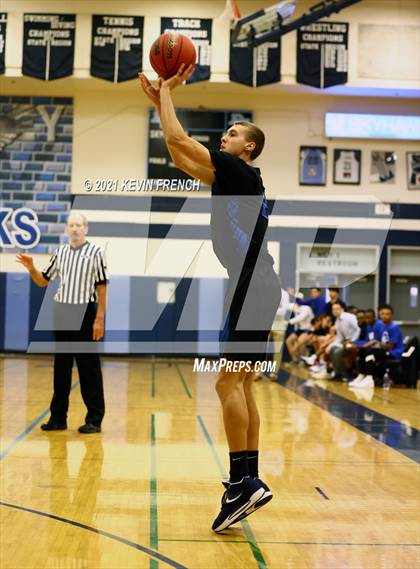 Thumbnail 3 in Greenway vs O'Conner (Sunnyslope Hoopsgiving Tournament) photogallery.