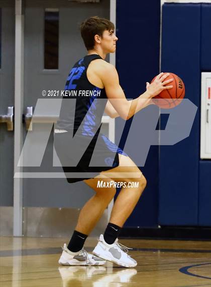 Thumbnail 3 in Greenway vs O'Conner (Sunnyslope Hoopsgiving Tournament) photogallery.