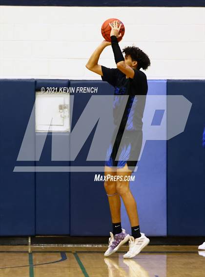 Thumbnail 3 in Greenway vs O'Conner (Sunnyslope Hoopsgiving Tournament) photogallery.