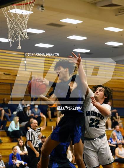 Thumbnail 3 in Greenway vs O'Conner (Sunnyslope Hoopsgiving Tournament) photogallery.