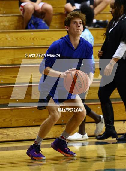Thumbnail 1 in Greenway vs O'Conner (Sunnyslope Hoopsgiving Tournament) photogallery.