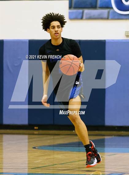 Thumbnail 3 in Greenway vs O'Conner (Sunnyslope Hoopsgiving Tournament) photogallery.