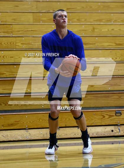 Thumbnail 1 in Greenway vs O'Conner (Sunnyslope Hoopsgiving Tournament) photogallery.