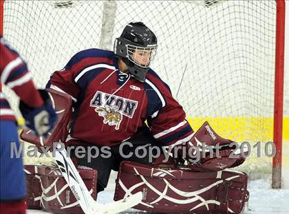 Thumbnail 2 in Berkshire @ Avon Old Farms (Avon Christmas Classic) photogallery.