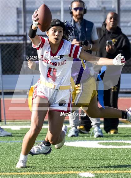 Thumbnail 1 in Oakland Tech vs. Burlingame (Green and Gold Invitational-SRVHS) photogallery.
